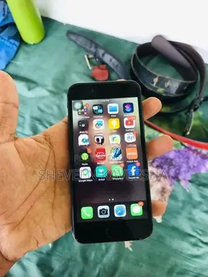 Apple iPhone 8 (Used)