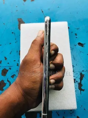 Apple iPhone XS 256GB (Used)