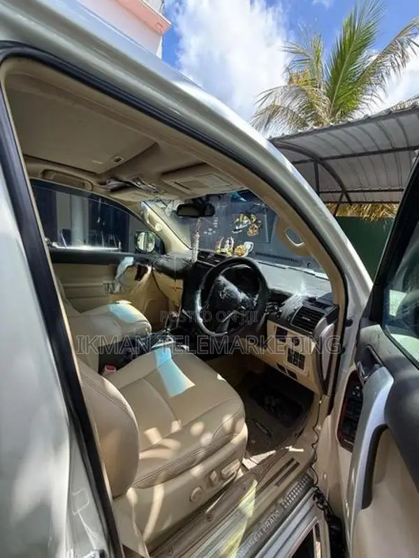 Toyota Land Cruiser Prado 150 2014