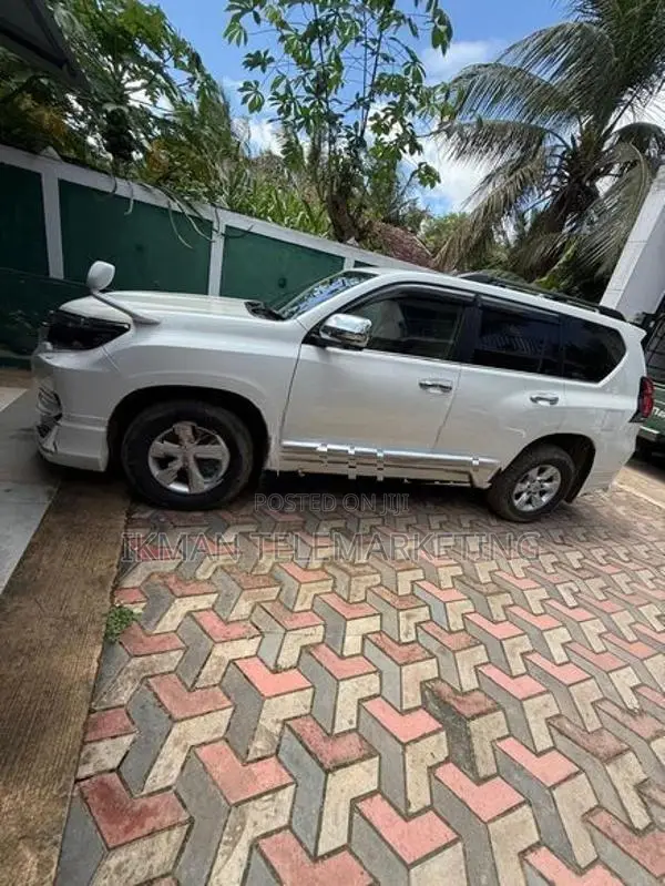 Toyota Land Cruiser Prado 150 2014