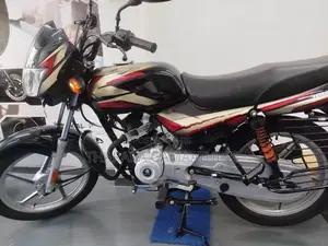 Bajaj CT100 2026