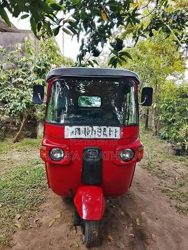 Bajaj RE 2014