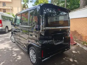 Suzuki Spacia Custom GS 2024