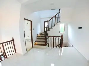 Luxury Modern House for Sale in Athurugiriya