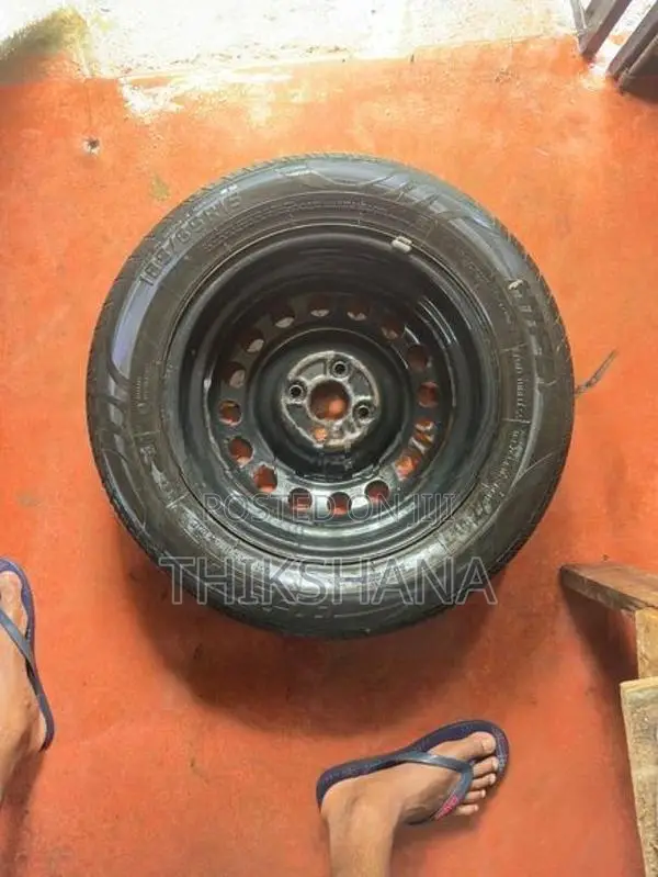 185/65/15 Tire