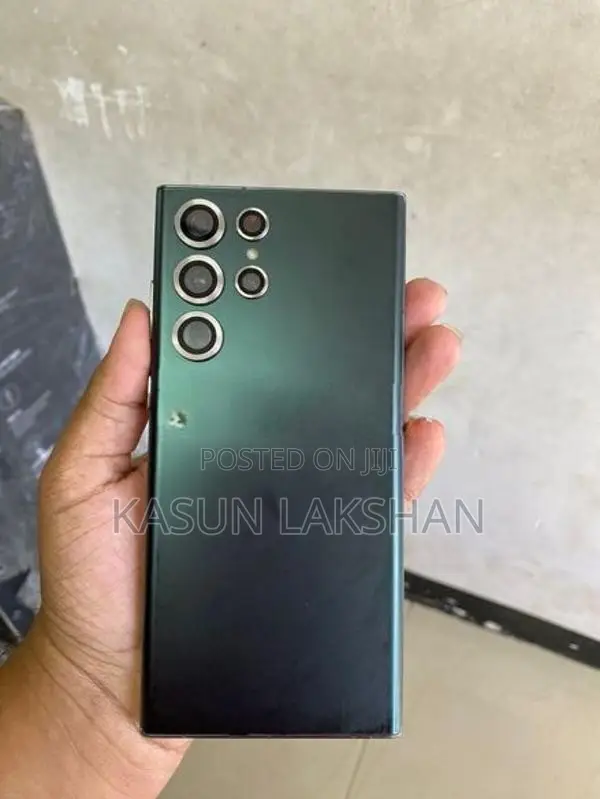 Samsung Galaxy S22 Ultra (Used)