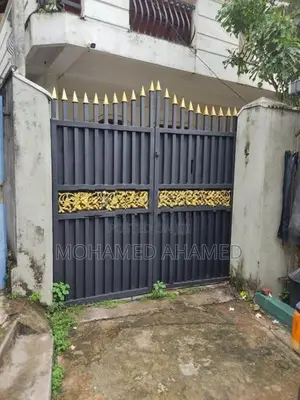 Main Gate අඩි 7