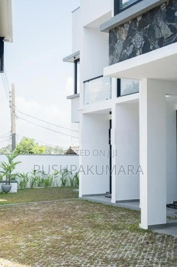 House for Sale in Battaramulla( File No 111 E) Thalhena