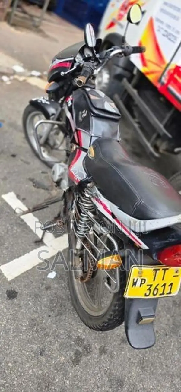 TVS Victor 2007