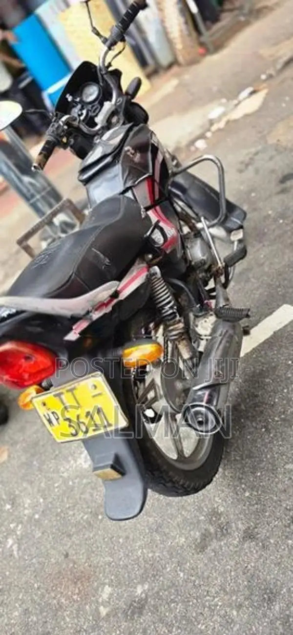 TVS Victor 2007