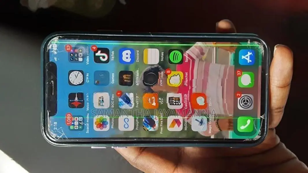 Apple iPhone X (Used)