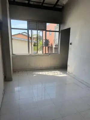 03 Storey Commercial Building for Rent in Battaramulla - THE013C