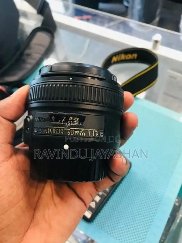 Nikkon D3400 /50mm lens/ 18.55 lens