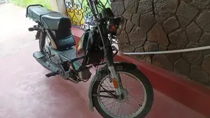TVS XL 100 2025