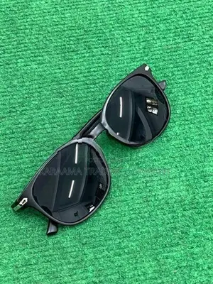 Sunglass