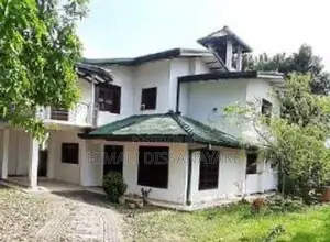 House for Rent in Makola