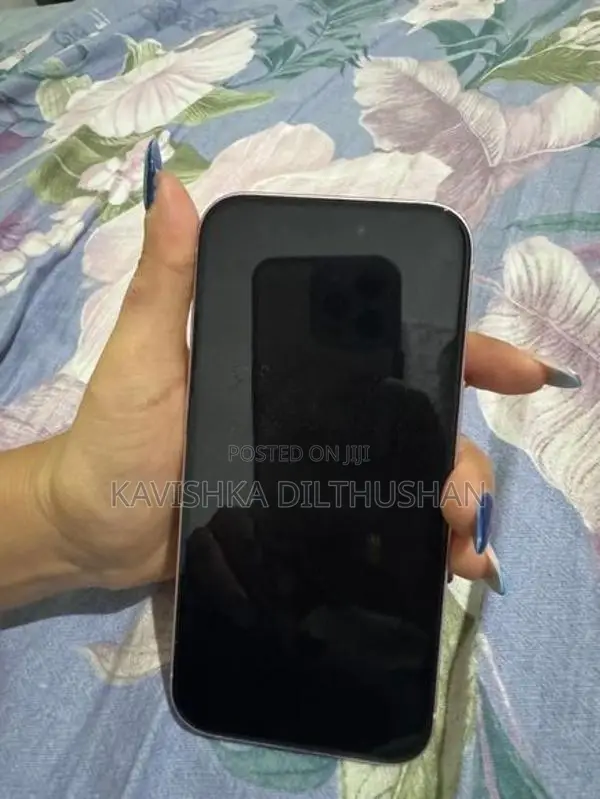 Apple iPhone 15 (Used)