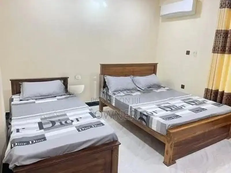 Luxury Rooms Holiday Bungalow Rent in Jaffna
