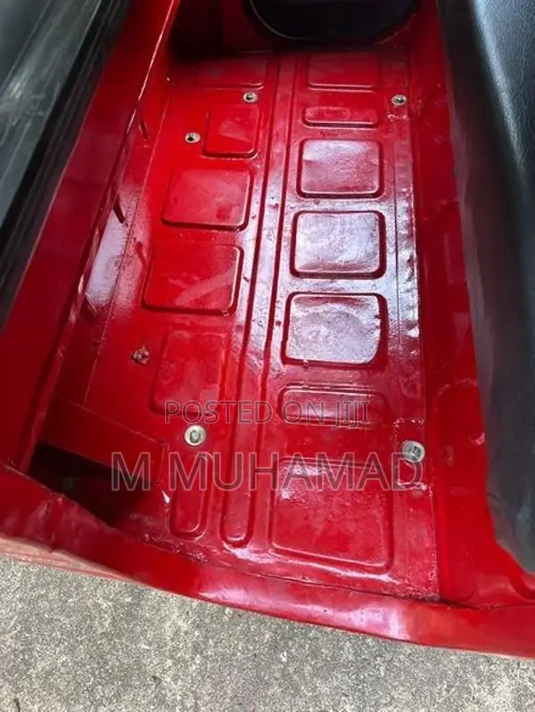 Bajaj RE 2008