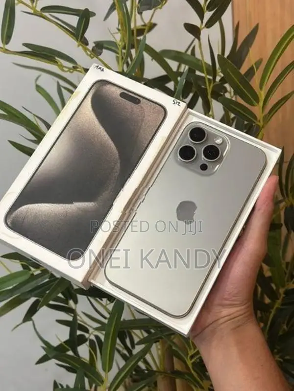 Apple iPhone 15 Pro Max 512GB (Used)