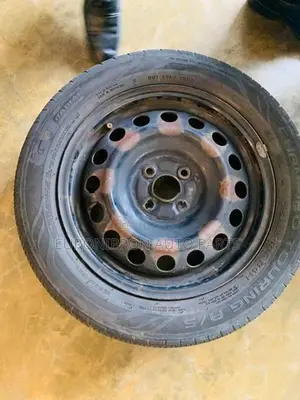 Toyota Aqua 175/60r16 Tyre with Rim