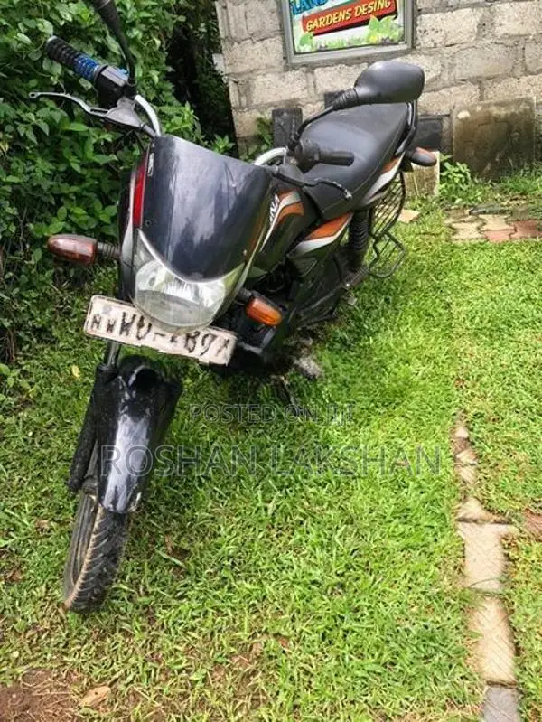 Bajaj Platina 2011