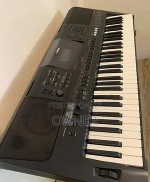 Yamaha PSR E453 Keyboard