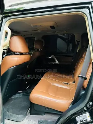 Toyota Land Cruiser Sahara 2015