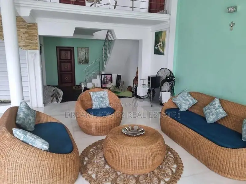 Luxury Fully Furnished 3-Story House for Sale – Talahena