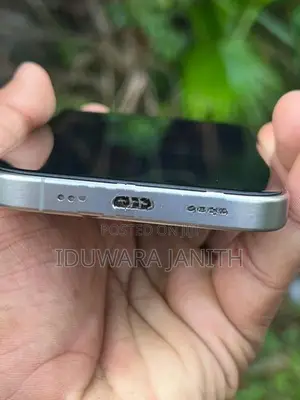 Apple iPhone 15 Pro (Used)