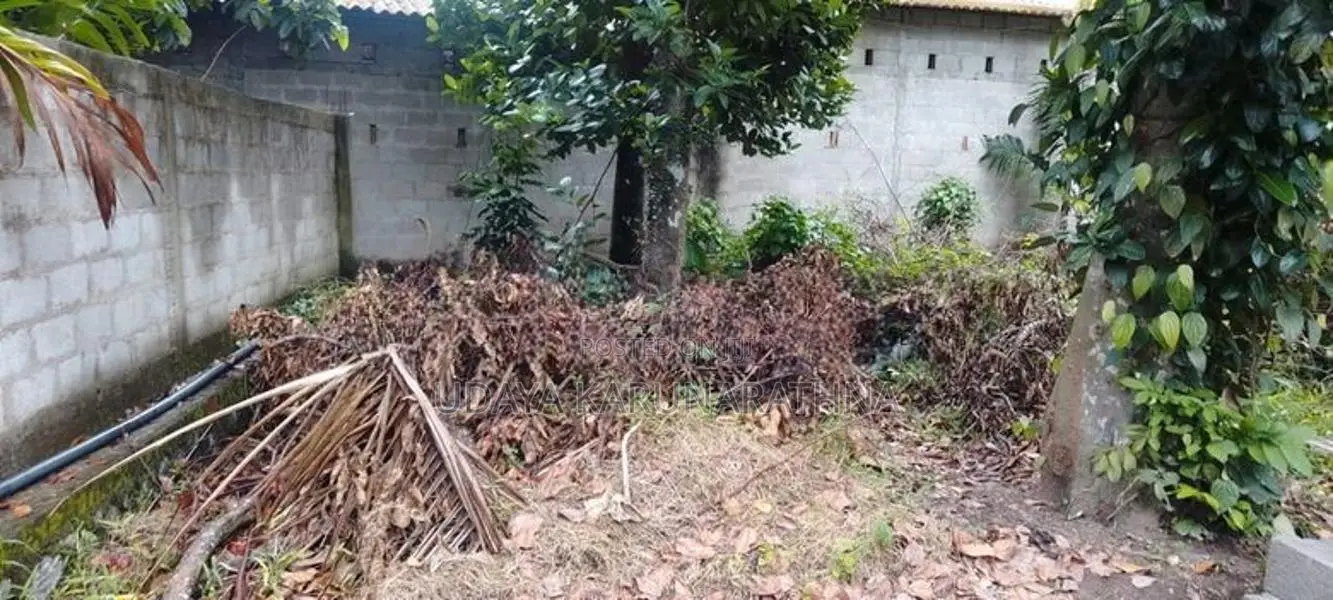 Land for Sale වල්පොල