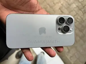 Apple iPhone 15 Pro (Used)