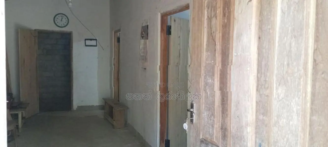 House for sale in Walapane