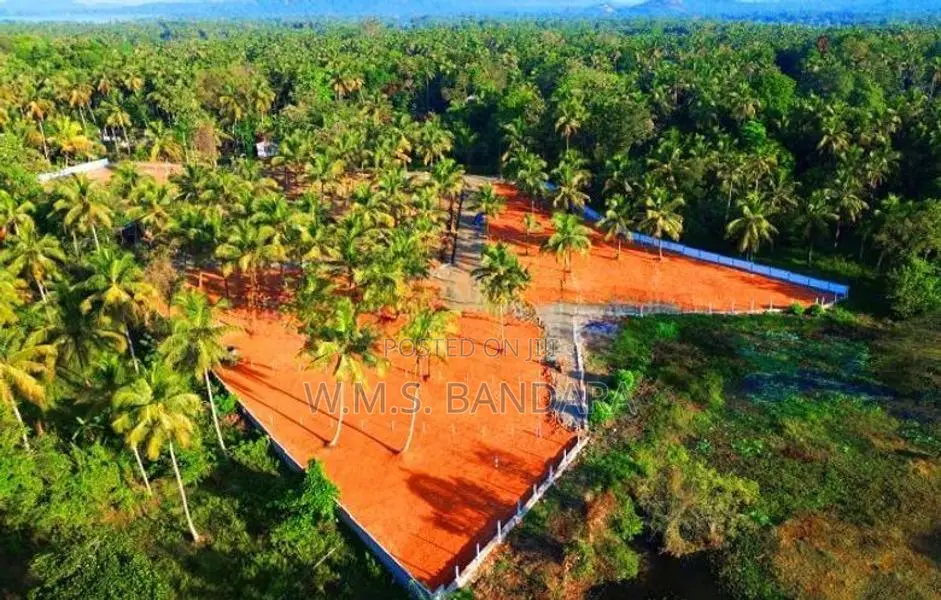 Valuable Land for Sale in Melsiripura D08