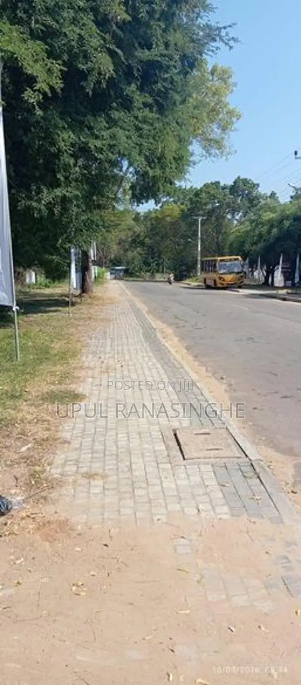 Land for Sale in Kataragama