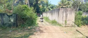 Land for Sale in Kataragama