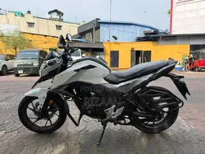 Honda CB Hornet 160 2021