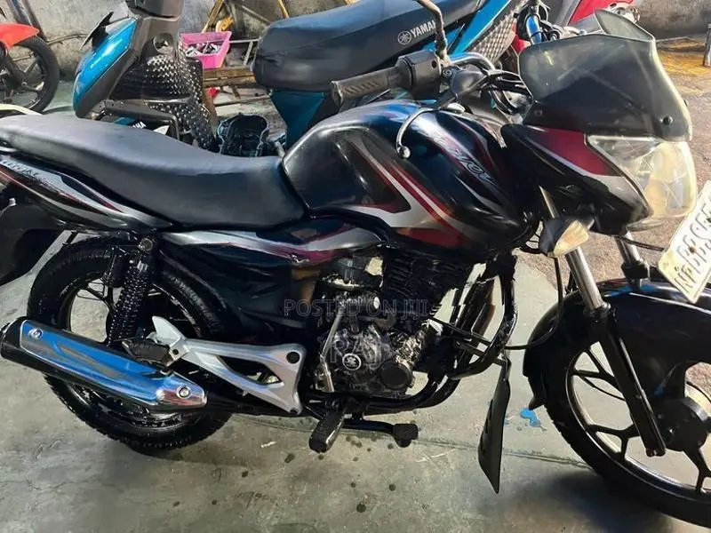 Bajaj Discover 2014