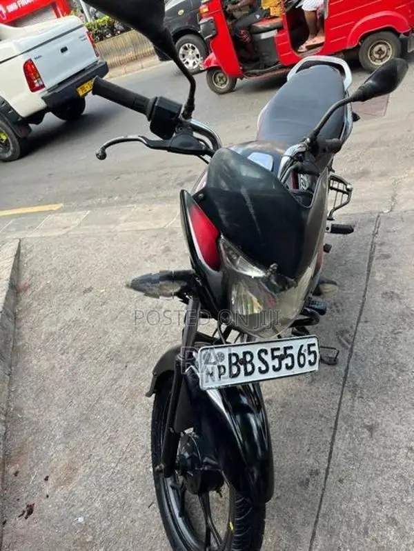Bajaj Discover 2014
