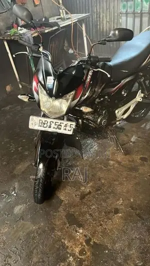 Bajaj Discover 2014