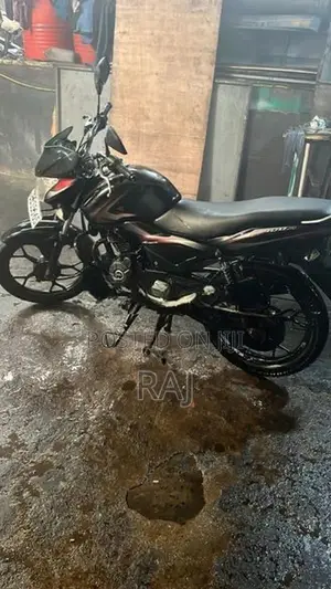 Bajaj Discover 2014
