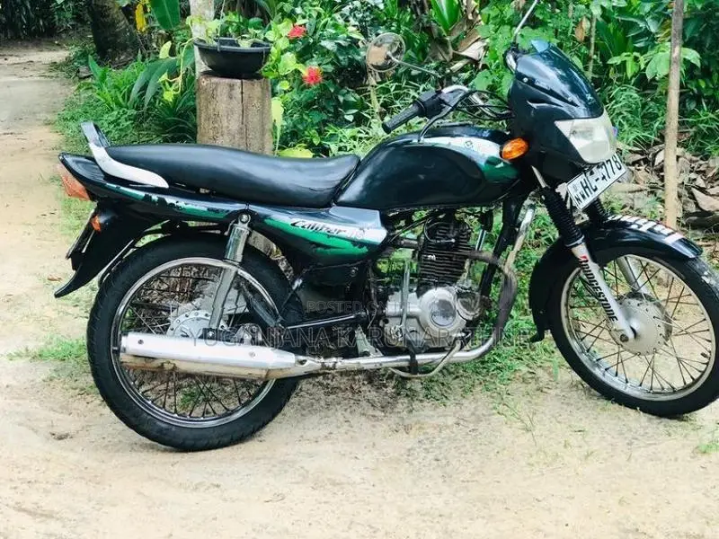 Bajaj Caliber 2004