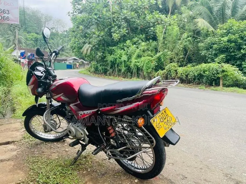 Bajaj CT100 2015