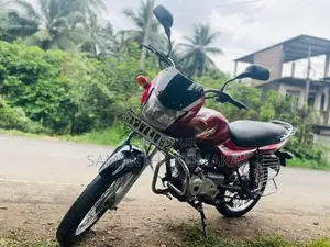 Bajaj CT100 2015