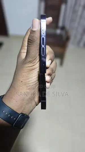 Apple iPhone 14 Pro (Used)