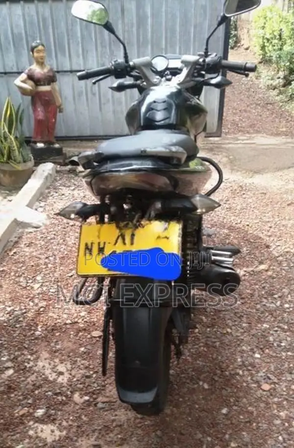 Bajaj Pulsar 135 2011