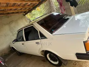 Toyota Carina 1985