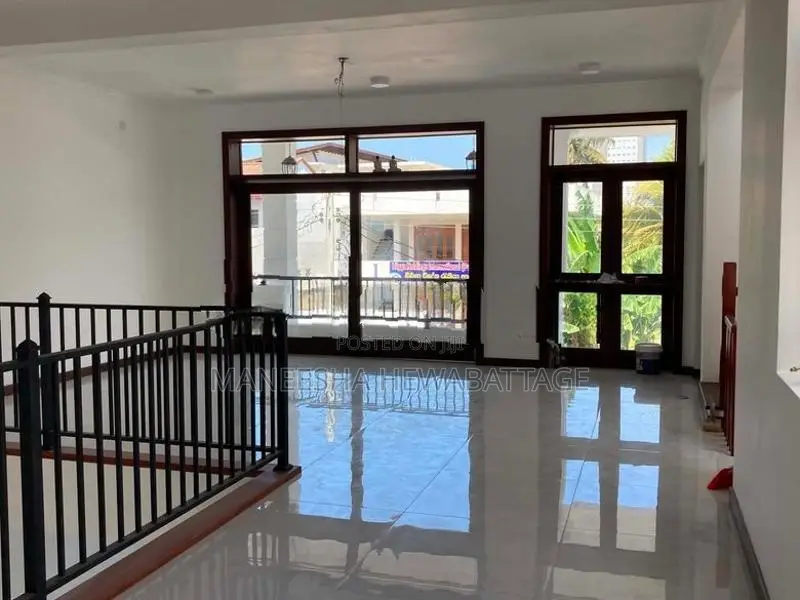 Brand New House for Sale in The Heart of Battaramulla