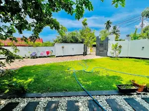 Katunayaka Near Bus Road Superior Luxury Box Modern House For Sale