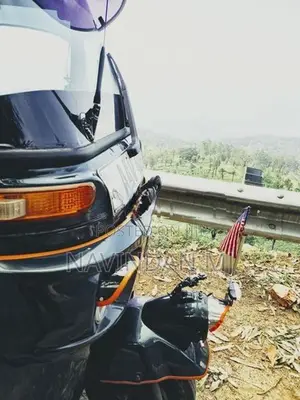 Bajaj RE 2016